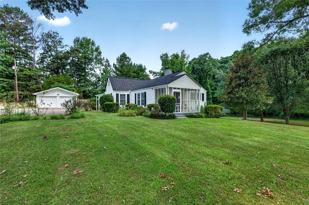 3 bedroom, 2 bathroom, 1,533 sq ft single family residence under contract at 2 Highway 162, Covington, GA 30016 — photo 5