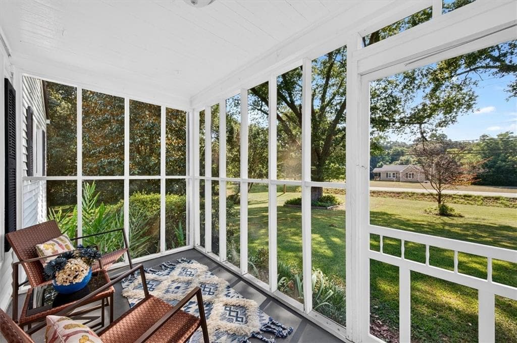 3 bedroom, 2 bathroom, 1,533 sq ft single family residence under contract at 2 Highway 162, Covington, GA 30016 — photo 8