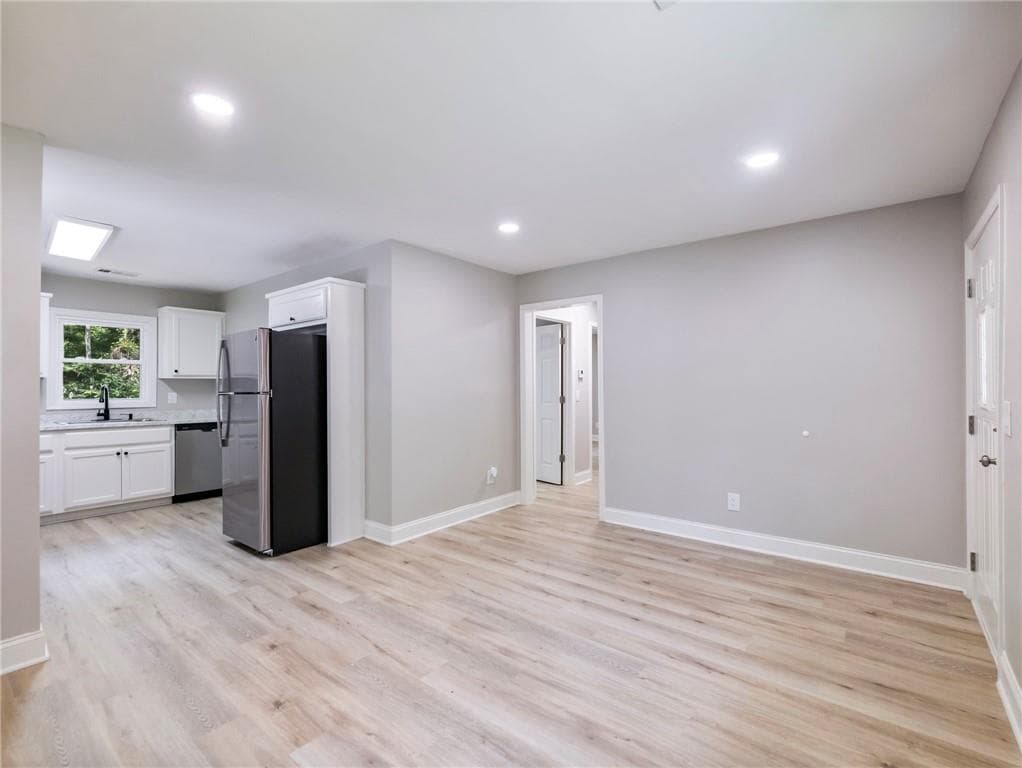 3 bedroom, 1 bathroom single family residence for rent at 2862 Argyle Drive, Atlanta, GA 30318 for $1,550 a month — photo 4