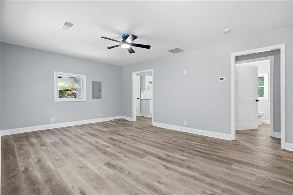 2 bedroom, 1 bathroom, 931 sq ft single family residence for sale at 6140 Nichols Drive, Union City, GA 30291 — photo 6
