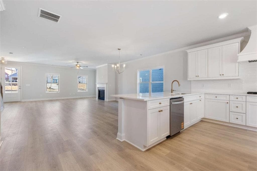 3 bedroom, 3 bathroom, 2,101 sq ft single family residence for sale at 360 Summerville Lane, Athens, GA 30606 — photo 9