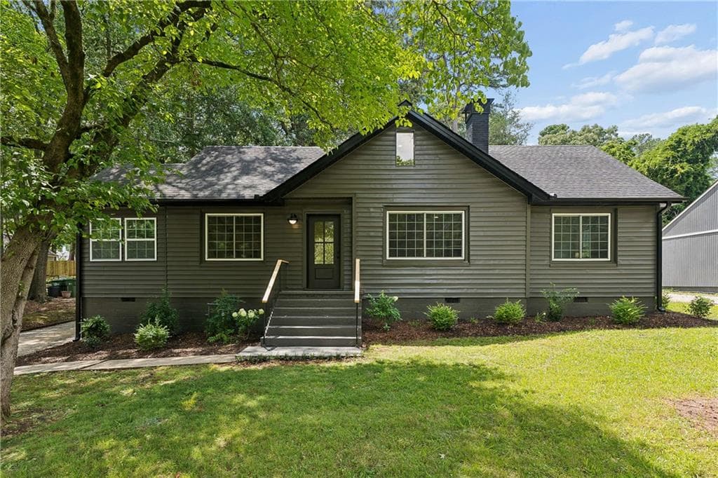 4 bedroom, 3 bathroom, 2,773 sq ft single family residence for sale at 401 Ashburton Avenue, Atlanta, GA 30317 — photo 2