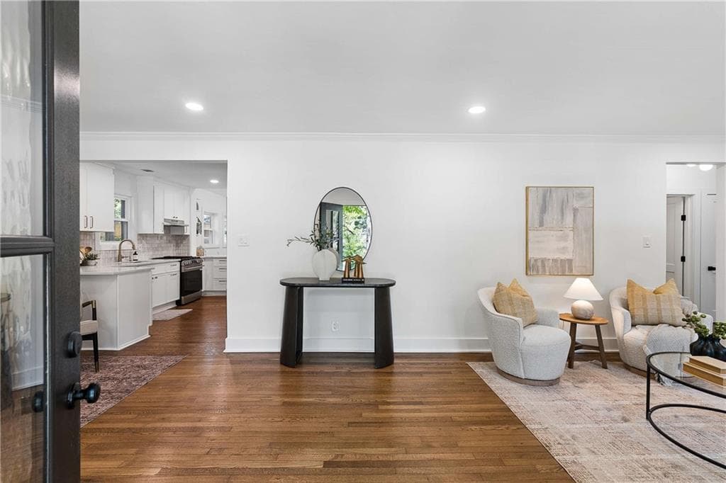 4 bedroom, 3 bathroom, 2,773 sq ft single family residence for sale at 401 Ashburton Avenue, Atlanta, GA 30317 — photo 6