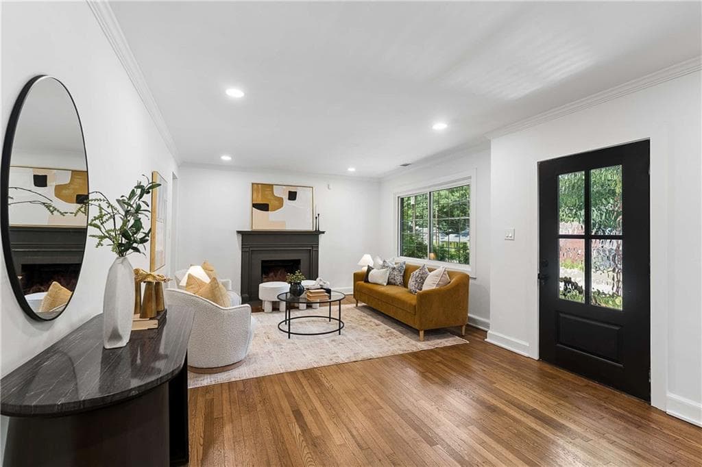 4 bedroom, 3 bathroom, 2,773 sq ft single family residence for sale at 401 Ashburton Avenue, Atlanta, GA 30317 — photo 7