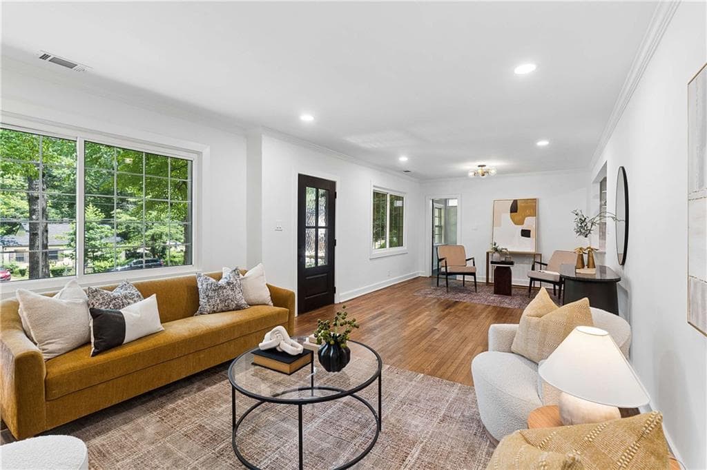4 bedroom, 3 bathroom, 2,773 sq ft single family residence for sale at 401 Ashburton Avenue, Atlanta, GA 30317 — photo 10