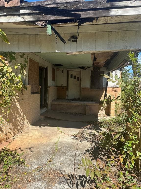 3 bedroom, 1 bathroom, 1,816 sq ft single family residence for sale at 358 Pittman Street, Macon, GA 31206