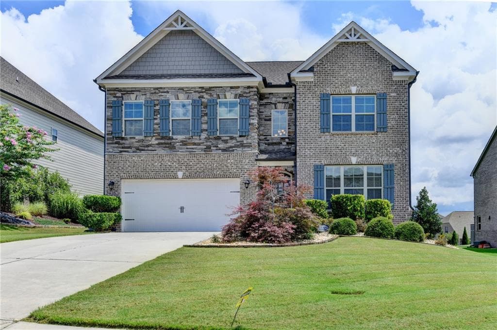 5 bedroom, 4 bathroom, 3,342 sq ft single family residence for sale at 4177 Heisenberg Lane, Suwanee, GA 30024 — photo 2