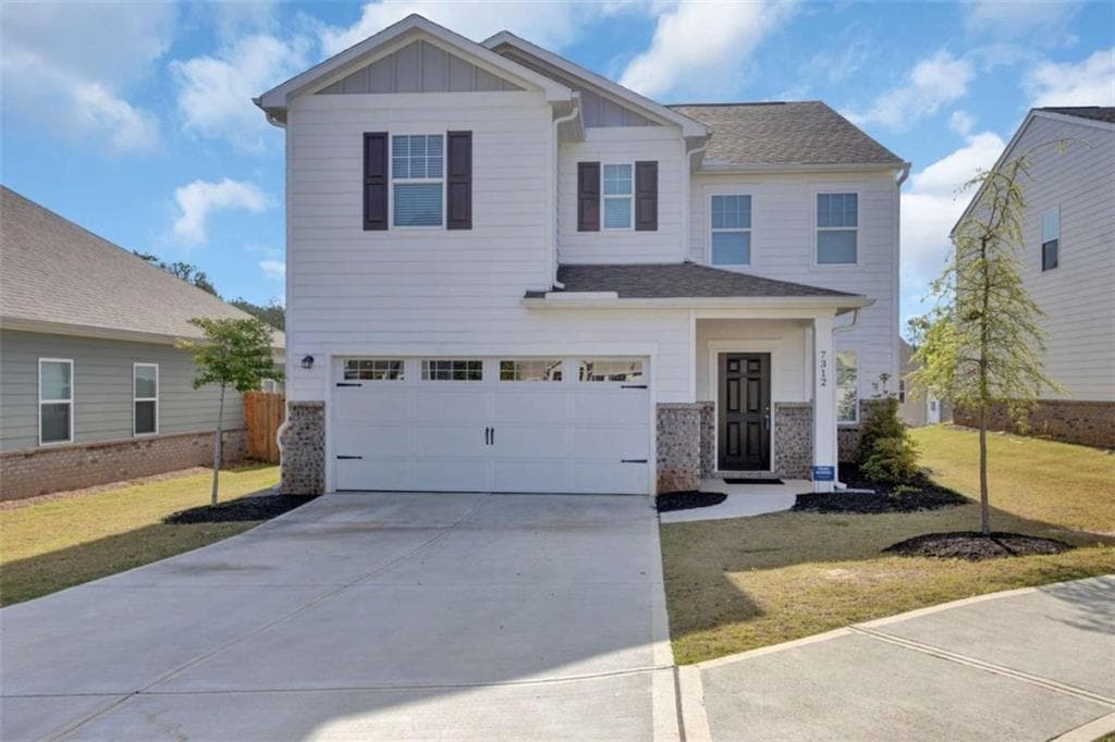 5 bedroom, 5 bathroom, 3,200 sq ft single family residence for sale at 7312 Cranleigh Street, Covington, GA 30014 — photo 2