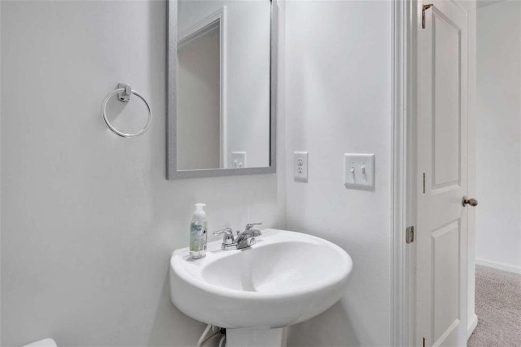 5 bedroom, 5 bathroom, 3,200 sq ft single family residence for sale at 7312 Cranleigh Street, Covington, GA 30014 — photo 6