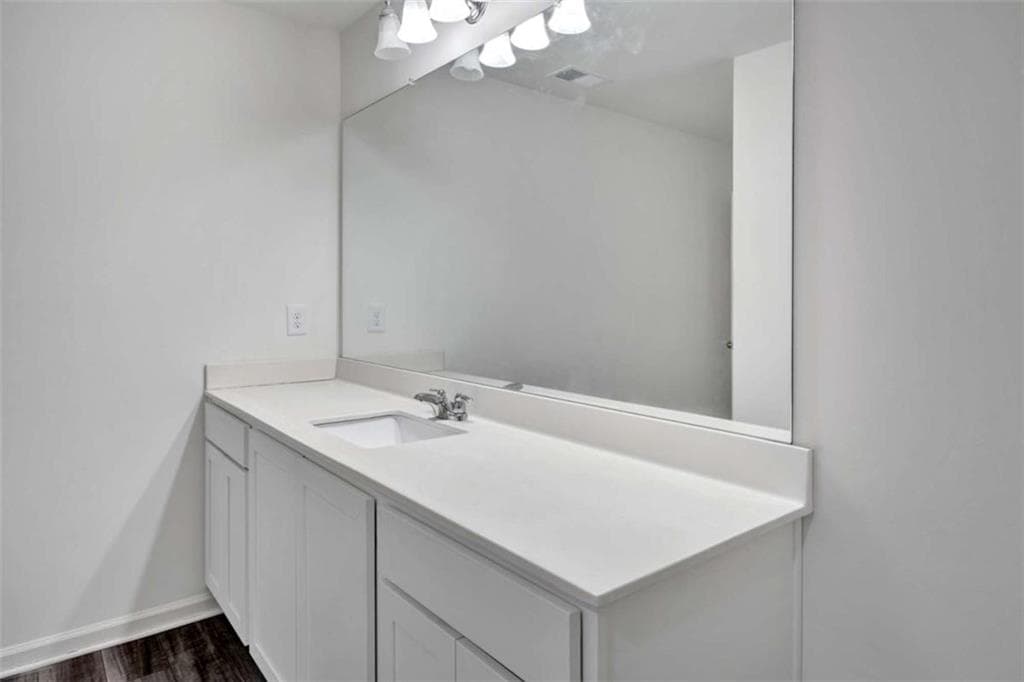 5 bedroom, 5 bathroom, 3,200 sq ft single family residence for sale at 7312 Cranleigh Street, Covington, GA 30014 — photo 9