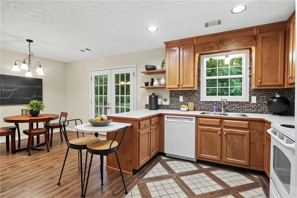 4 bedroom, 3 bathroom, 1,787 sq ft single family residence for sale at 1705 Bismarck Circle, Winder, GA 30680 — photo 2