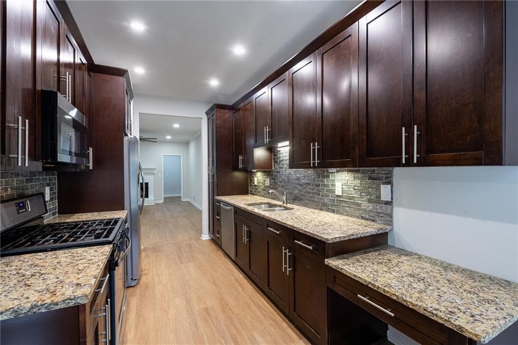 2 bedroom, 3 bathroom, 1,312 sq ft townhouse for rent at 3994 Elm Street, Atlanta, GA 30341 for $2,000 a month — photo 1 of 26