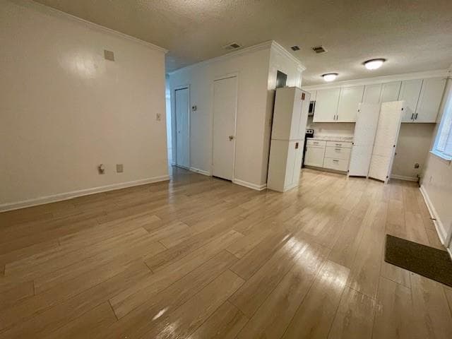 3 bedroom, 3 bathroom, 1,536 sq ft condominium for sale at 6354 Shannon Parkway 32F, Union City, GA 30291 — photo 5