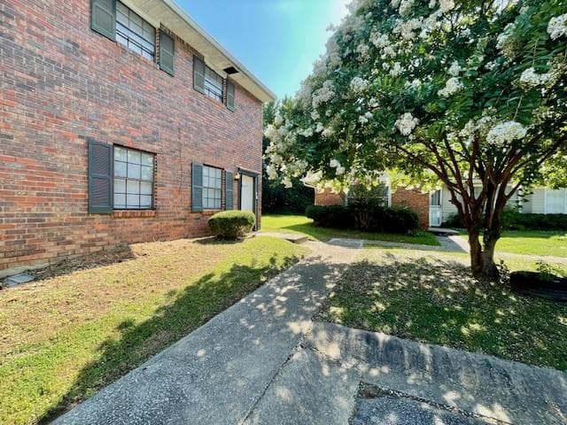 3 bedroom, 3 bathroom, 1,536 sq ft condominium for sale at 6354 Shannon Parkway 32F, Union City, GA 30291 — photo 2