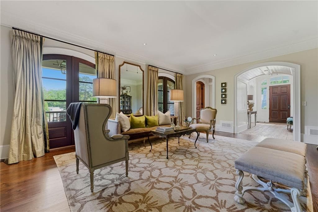 6 bedroom, 9 bathroom, 10,357 sq ft single family residence for sale at 3275 Laramie Drive, Atlanta, GA 30339 — photo 9
