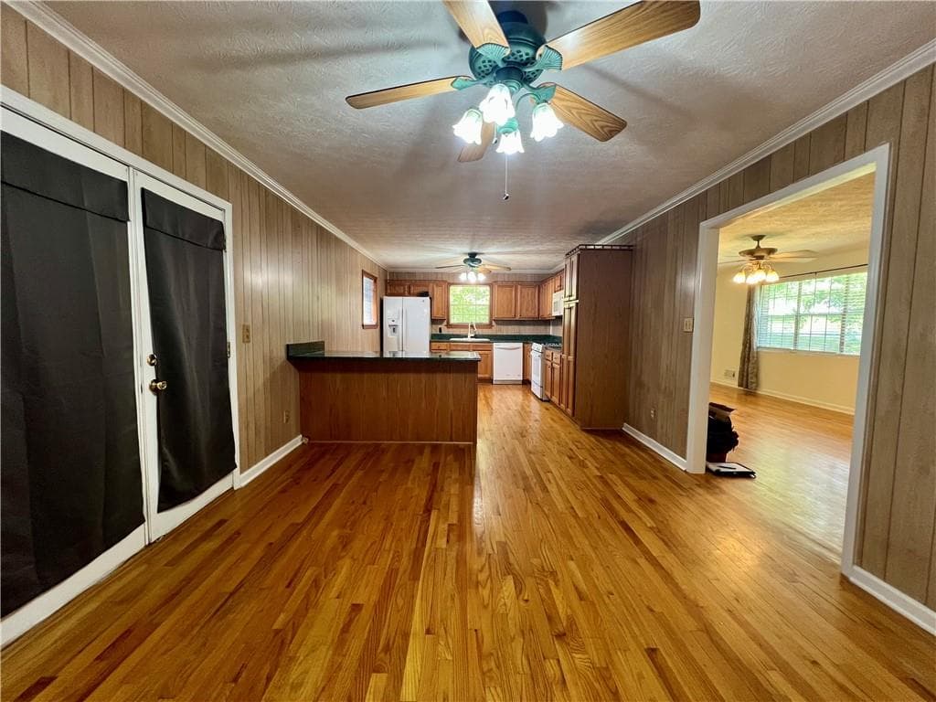 3 bedroom, 3 bathroom, 2,100 sq ft single family residence for rent at 6695 Courtney Drive, Winston, GA 30187 for $1,900 a month — photo 7