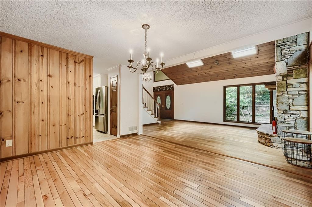 5 bedroom, 4 bathroom, 4,067 sq ft single family residence for rent at 570 Idlewood Drive, Atlanta, GA 30327 for $4,975 a month — photo 5