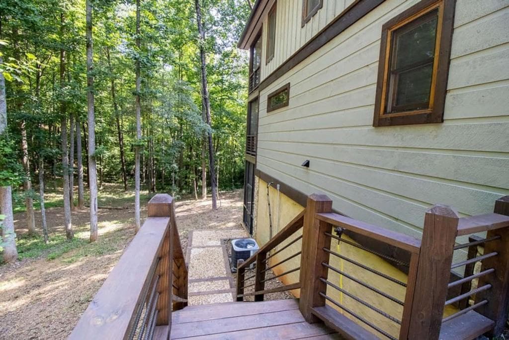3 bedroom, 3 bathroom, 2,820 sq ft single family residence for sale at 142 Timber Ridge Road, Blue Ridge, GA 30513 — photo 7