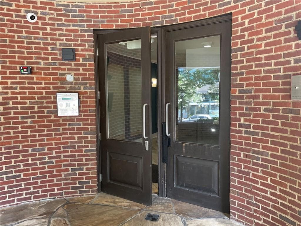 1 bedroom, 1 bathroom, 895 sq ft condominium for rent at 1029 Piedmont Avenue 304, Atlanta, GA 30309 for $2,090 a month — photo 3