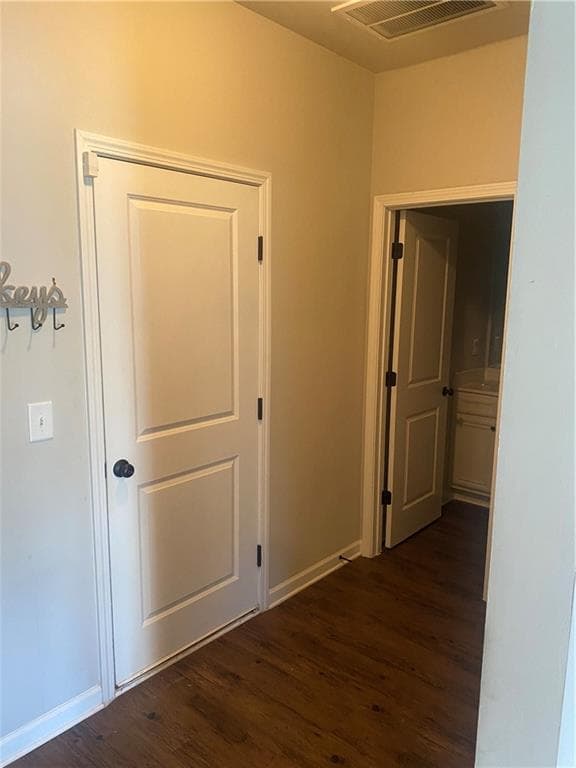 4 bedroom, 3 bathroom, 3,105 sq ft single family residence for rent at 7931 Nolan Trail, Snellville, GA 30039 for $2,700 a month — photo 9