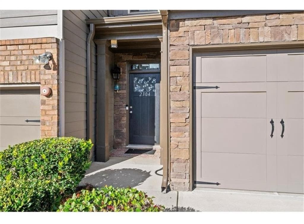 3 bedroom, 3 bathroom, 1,936 sq ft townhouse for rent at 2304 Oakton Place, Smyrna, GA 30082 for $2,750 a month — photo 2