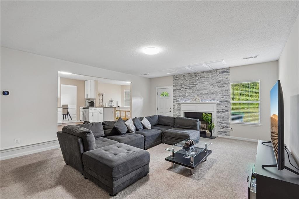 4 bedroom, 3 bathroom, 2,631 sq ft single family residence for sale at 6612 Pamplona Place, Atlanta, GA 30349 — photo 3