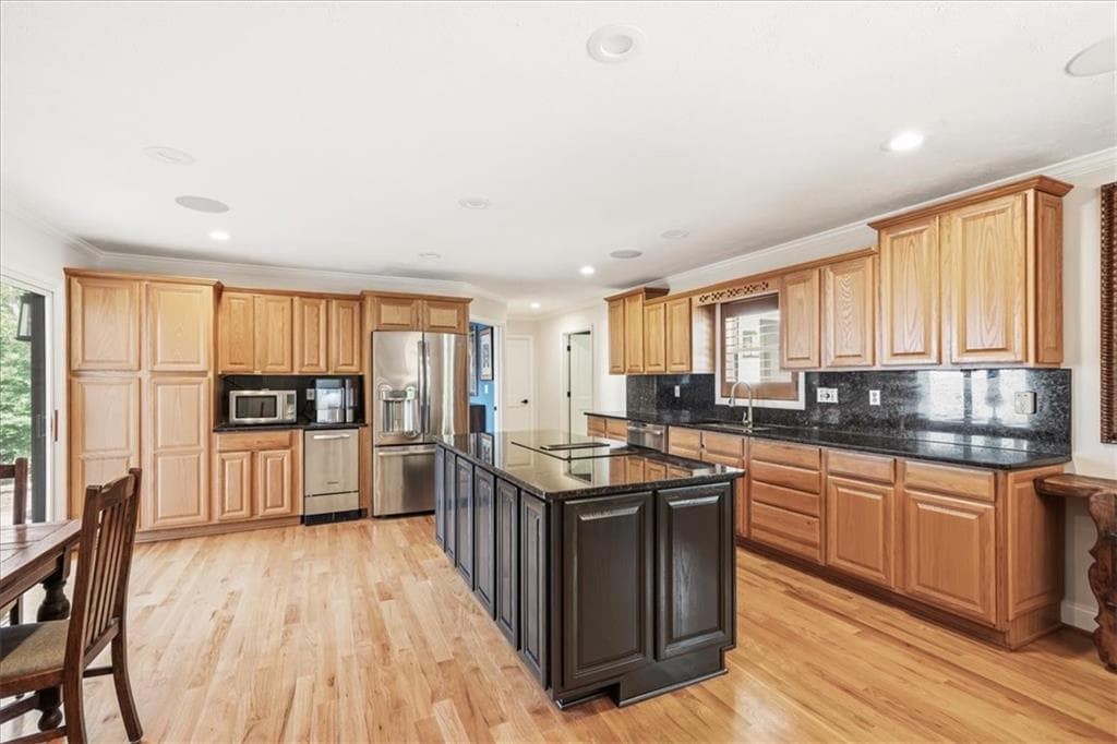 3 bedroom, 3 bathroom, 2,257 sq ft single family residence for rent at 6340 Reives Road, Cumming, GA 30041 for $4,500 a month — photo 8