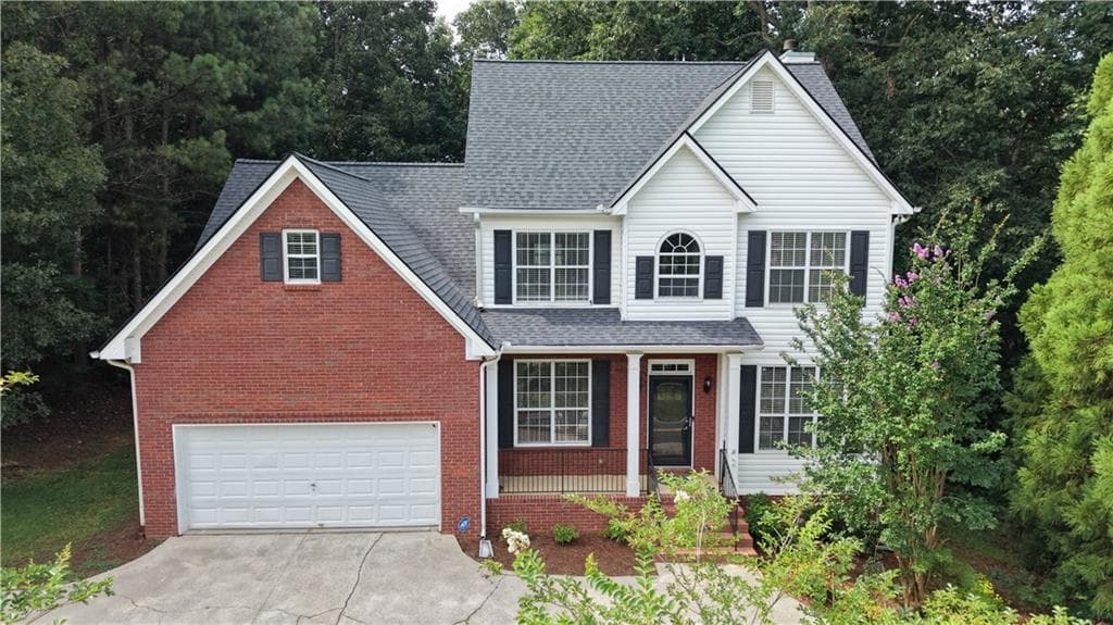 4 bedroom, 3 bathroom, 2,151 sq ft single family residence for sale at 35 Planters Drive, Cartersville, GA 30120 — photo 2