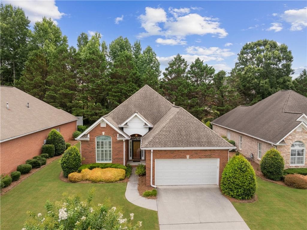 3 bedroom, 2 bathroom, 1,692 sq ft single family residence for sale at 112 Bristol Place, Calhoun, GA 30701 — photo 3