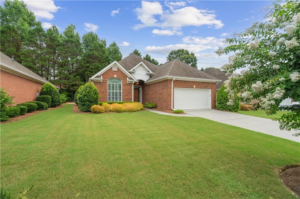 3 bedroom, 2 bathroom, 1,692 sq ft single family residence for sale at 112 Bristol Place, Calhoun, GA 30701 — photo 4
