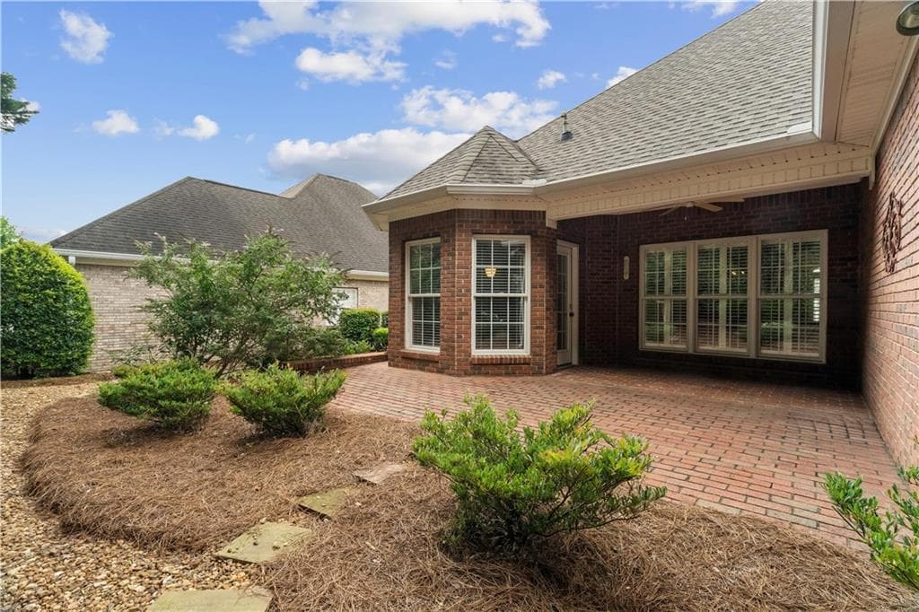 3 bedroom, 2 bathroom, 1,692 sq ft single family residence for sale at 112 Bristol Place, Calhoun, GA 30701 — photo 7