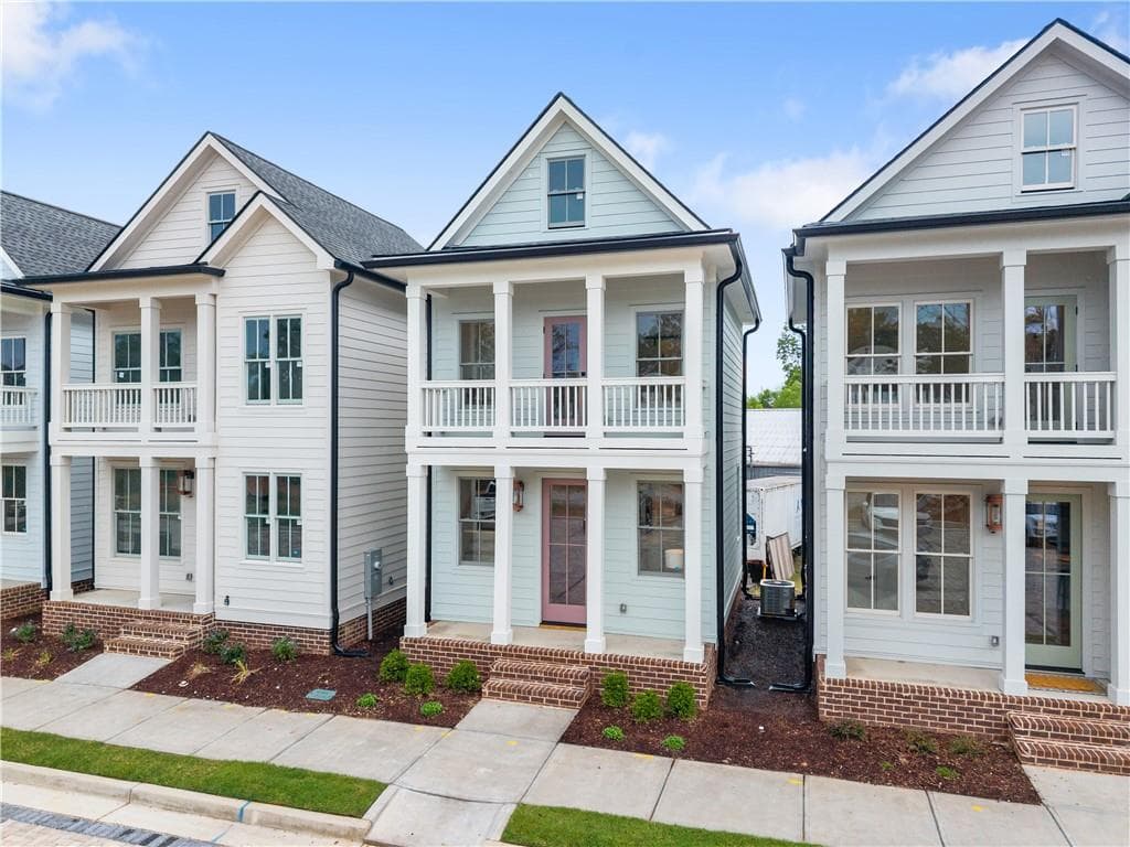 1 bedroom, 2 bathroom, 655 sq ft condominium for sale at 758 Trail View Court, Gainesville, GA 30501 — photo 2