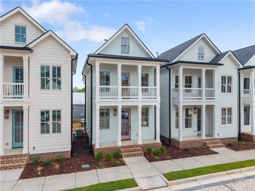 1 bedroom, 2 bathroom, 655 sq ft condominium for sale at 758 Trail View Court, Gainesville, GA 30501 — photo 3