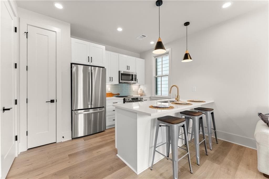 1 bedroom, 2 bathroom, 655 sq ft condominium for sale at 758 Trail View Court, Gainesville, GA 30501 — photo 9