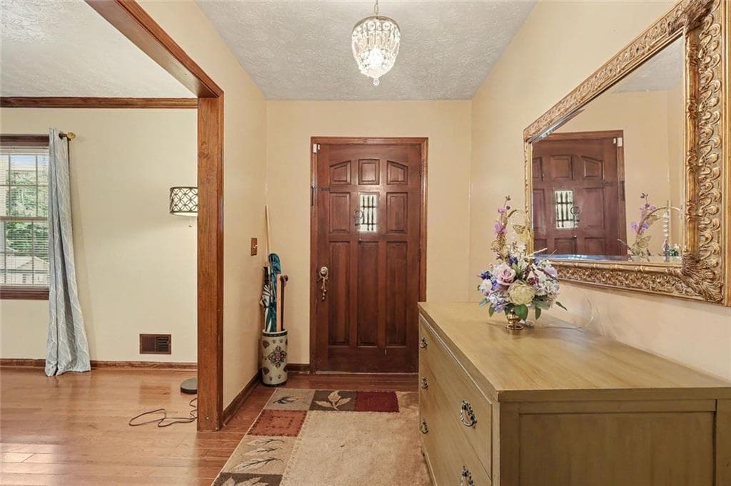 3 bedroom, 3 bathroom, 2,095 sq ft single family residence for sale at 5385 Rockmoor Drive, Stone Mountain, GA 30088 — photo 8
