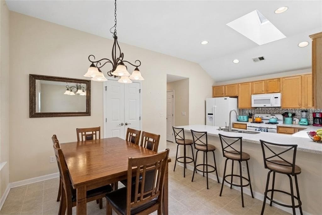 3 bedroom, 3 bathroom, 1,973 sq ft single family residence for sale at 162 Cottage Club Drive, Locust Grove, GA 30248 — photo 9