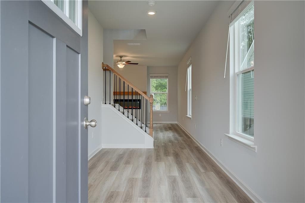 4 bedroom, 3 bathroom, 2,089 sq ft single family residence under contract at 25 Cedar Drive, Fairburn, GA 30213 — photo 5