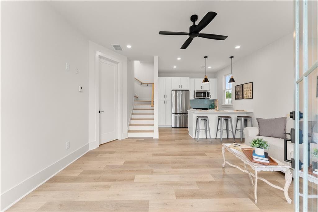 2 bedroom, 2 bathroom, 880 sq ft condominium for sale at 754 Trail View Court, Gainesville, GA 30501 — photo 4
