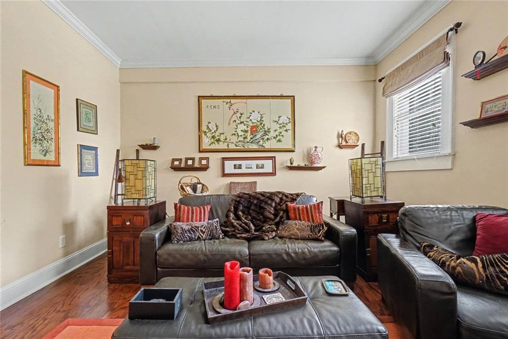 2 bedroom, 2 bathroom, 1,228 sq ft condominium for sale at 2855 Peachtree Road 205, Atlanta, GA 30305 — photo 10
