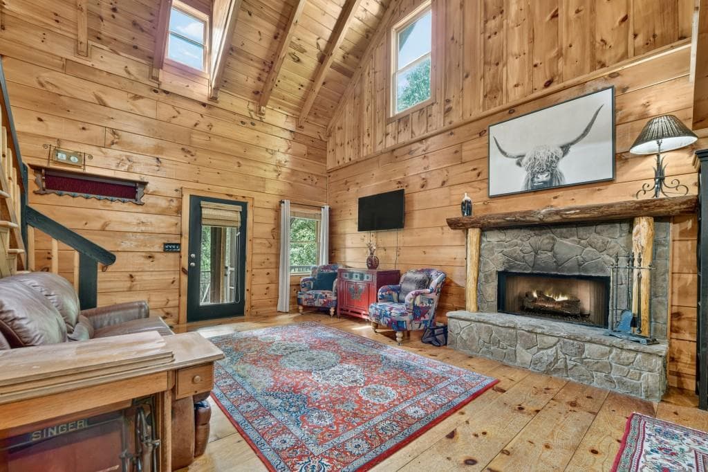 4 bedroom, 4 bathroom, 2,240 sq ft single family residence for sale at 160 Adams Circle, Mineral Bluff, GA 30559 — photo 9