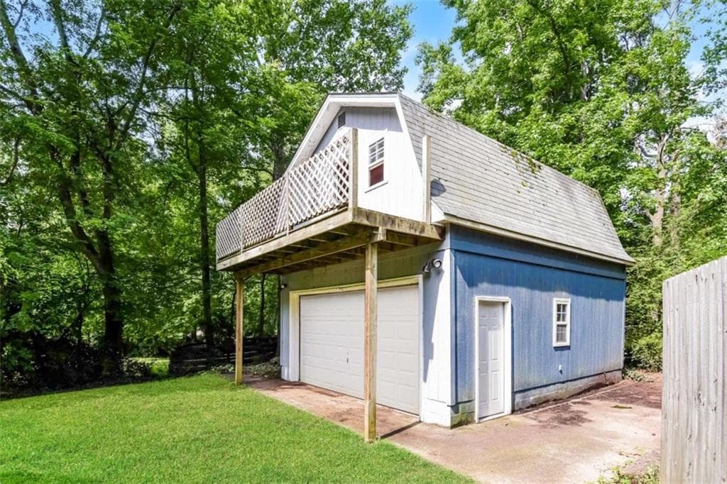 4 bedroom, 3 bathroom, 2,140 sq ft single family residence for sale at 6581 Windsor Drive, Acworth, GA 30102 — photo 3