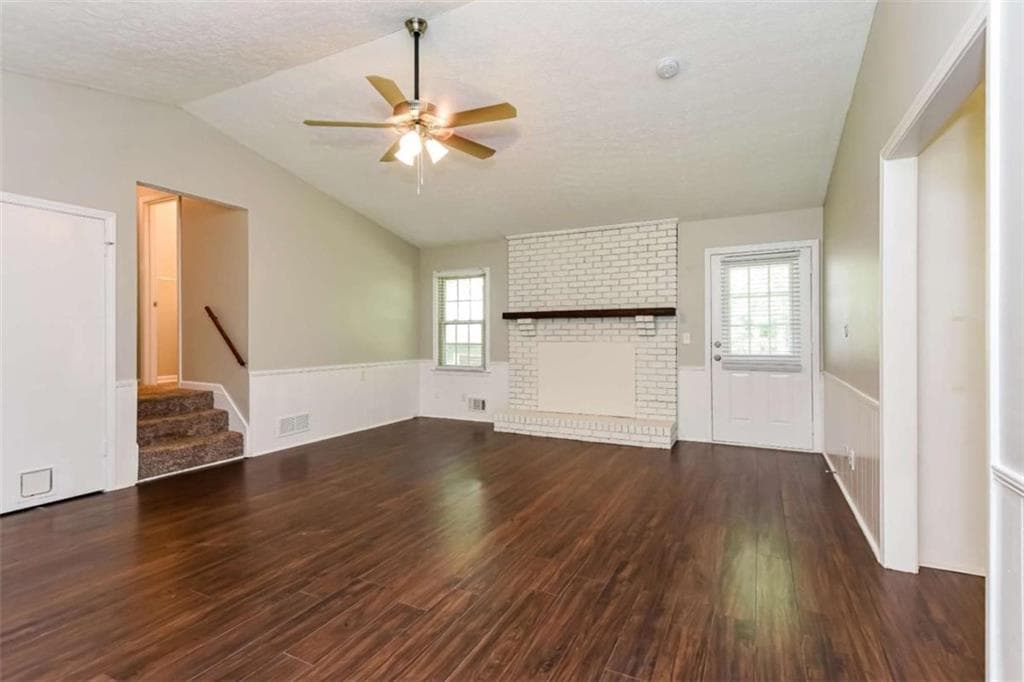 4 bedroom, 3 bathroom, 2,140 sq ft single family residence for sale at 6581 Windsor Drive, Acworth, GA 30102 — photo 9