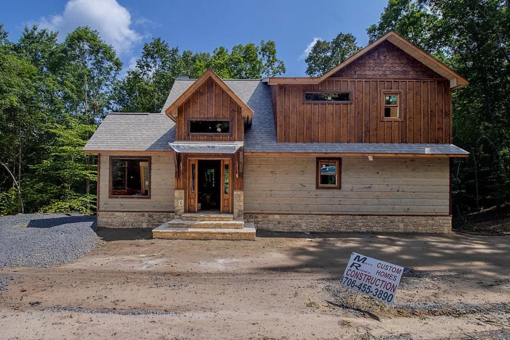 3 bedroom, 3 bathroom, 2,820 sq ft single family residence for sale at 79 Star Creek Court, Morganton, GA 30560 — photo 5