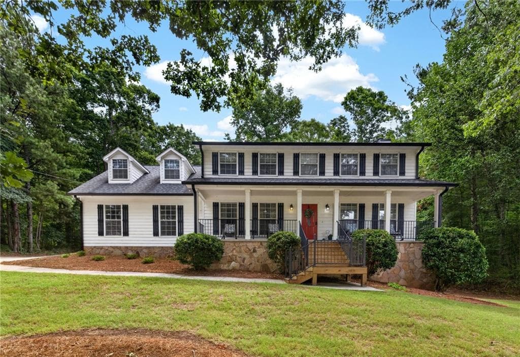 4 bedroom, 3 bathroom, 2,662 sq ft single family residence for sale at 381 Country Lake Drive, Mcdonough, GA 30252 — photo 2