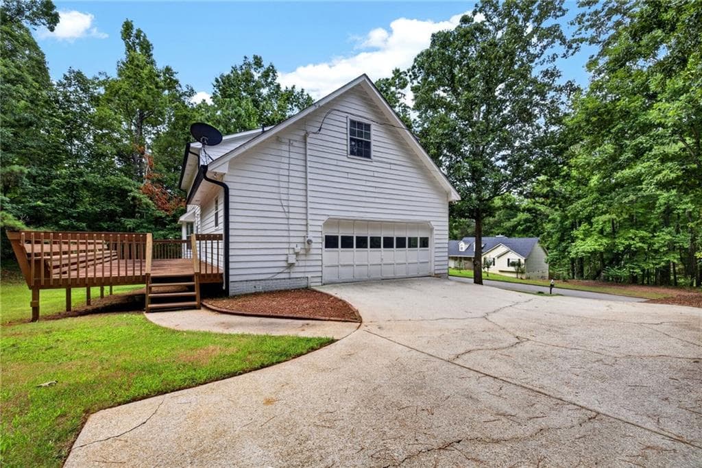 4 bedroom, 3 bathroom, 2,662 sq ft single family residence for sale at 381 Country Lake Drive, Mcdonough, GA 30252 — photo 7