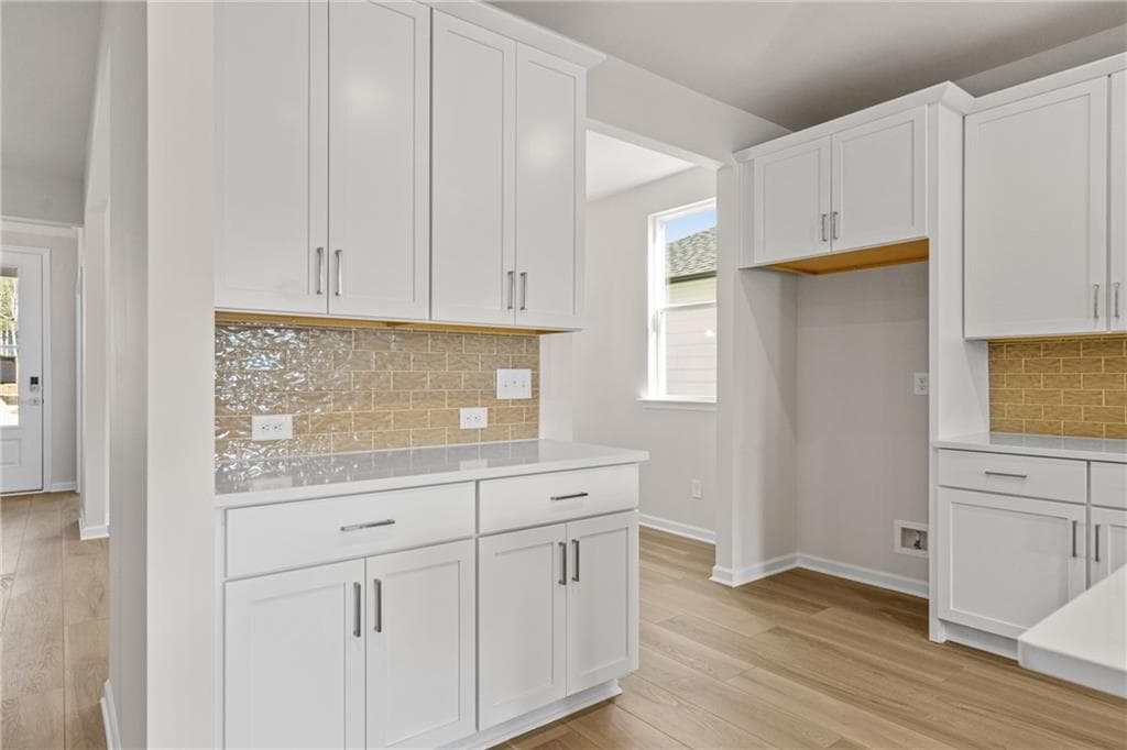 3 bedroom, 3 bathroom, 2,200 sq ft single family residence for sale at 1580 Savory Way, Loganville, GA 30052 — photo 8