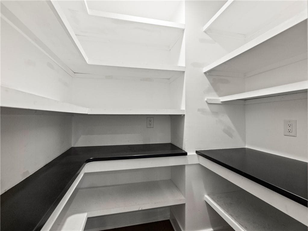 5 bedroom, 5 bathroom, 3,461 sq ft single family residence for sale at 2153 Starfire Drive, Atlanta, GA 30345 — photo 6