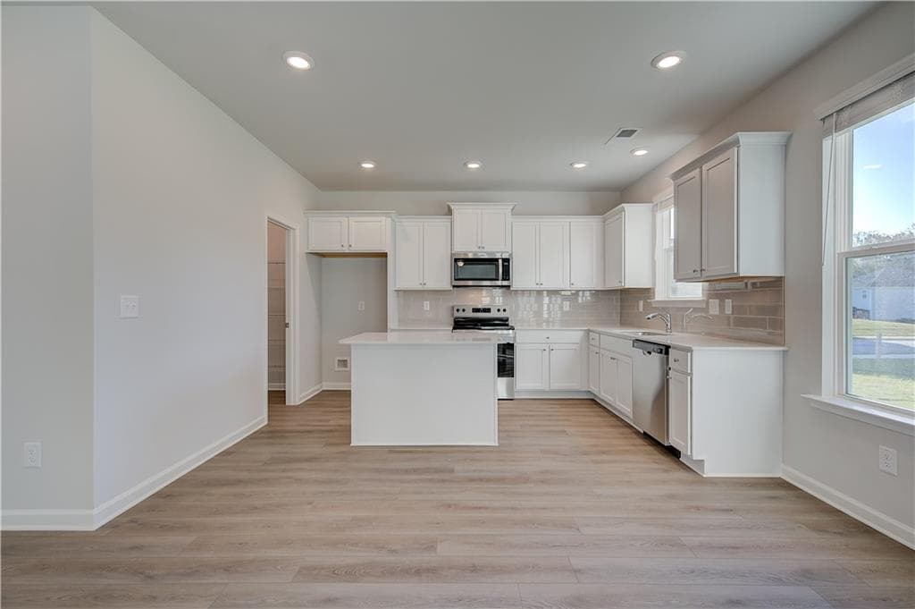4 bedroom, 3 bathroom, 2,662 sq ft single family residence for sale at 219 St Annes Place, Covington, GA 30016 — photo 9