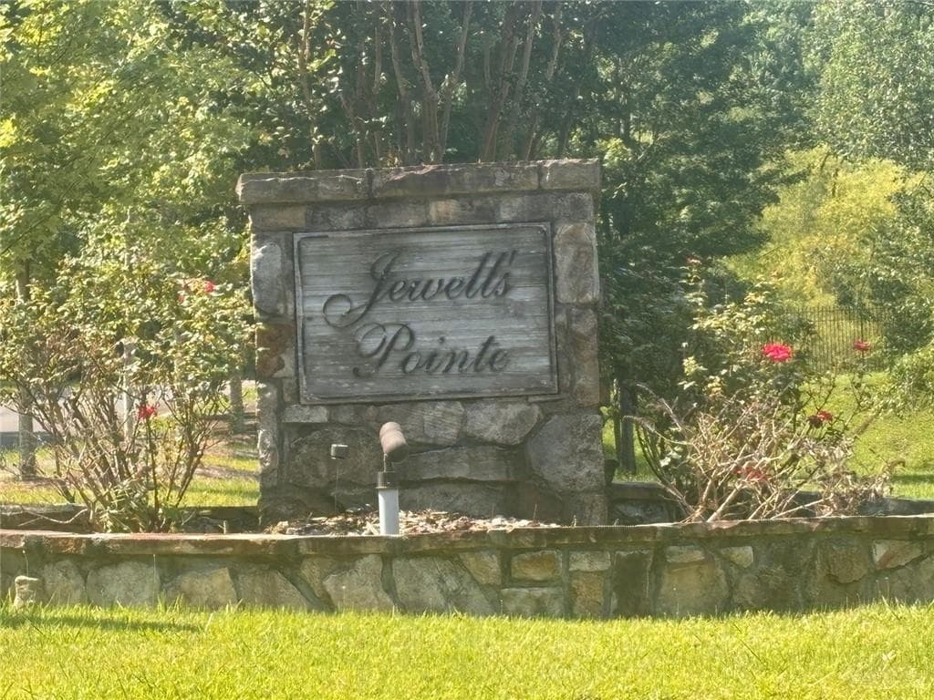 single family residence for sale at 13 Jewell Drive, Rome, GA 30161 — photo 1 of 5