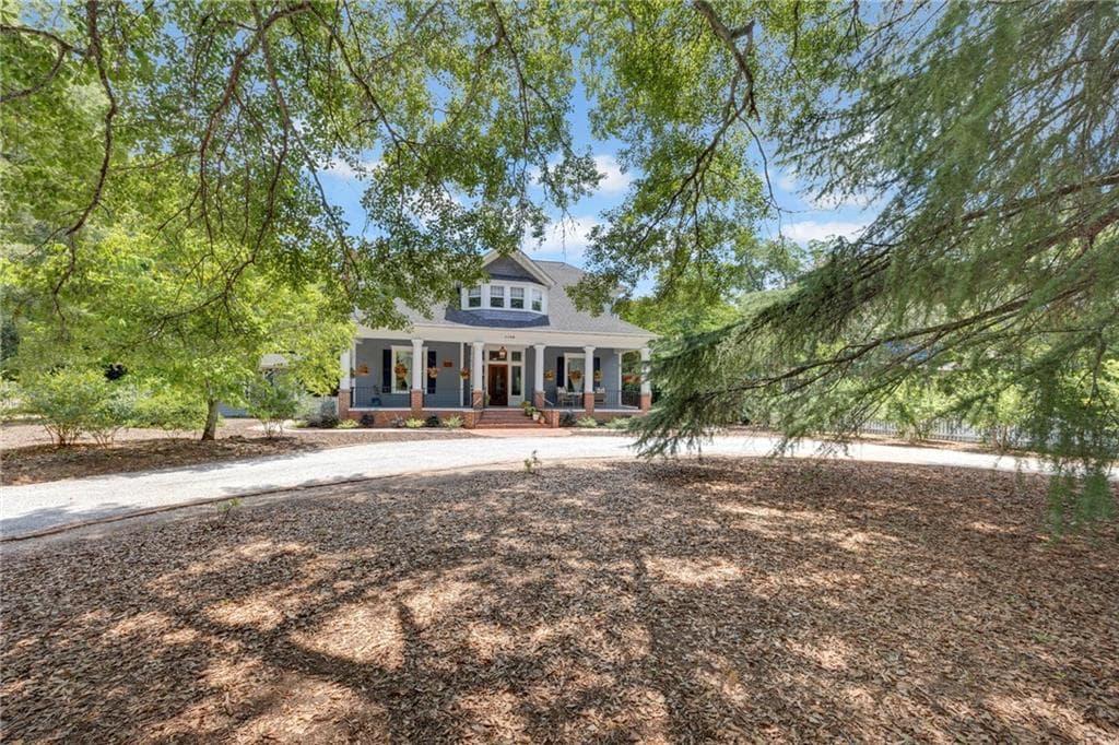4 bedroom, 4 bathroom, 4,004 sq ft single family residence for sale at 1102 Emory Street, Oxford, GA 30054 — photo 4